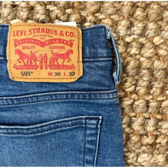 569 Levi’s Men’s Jeans Loose Straight (36x32) - Picture 1 of 7